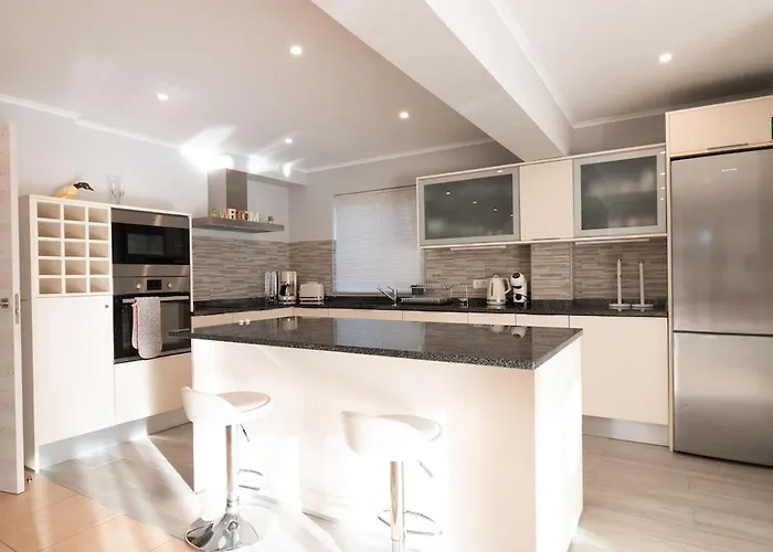 Louanna וילהמורה